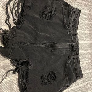 women’s black jean shorts